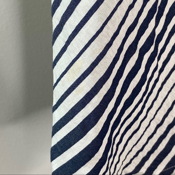 Express Navy Striped Keyhole Back Blouse - Picture 8 of 12